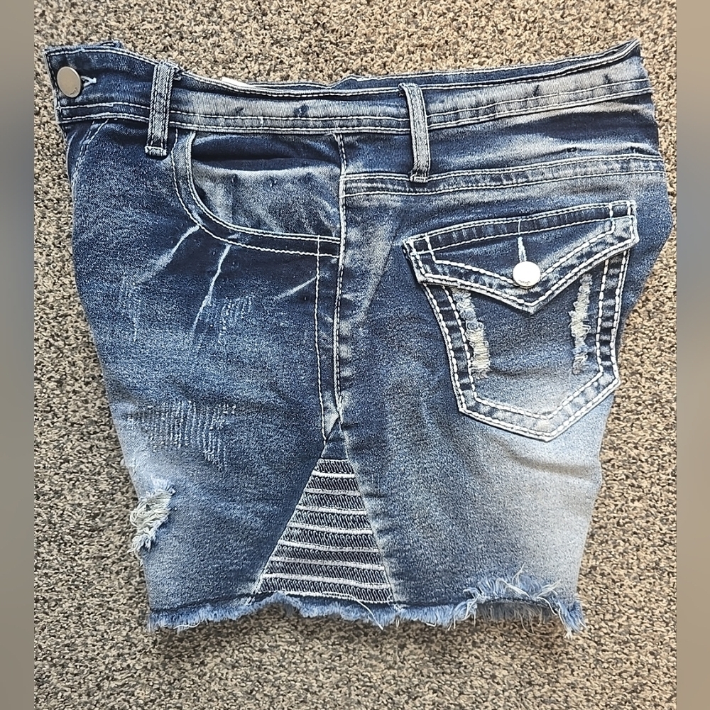Distressed denim shorts Stars & Stripes Dark Wash High Rise Womens 29 - Picture 6 of 12
